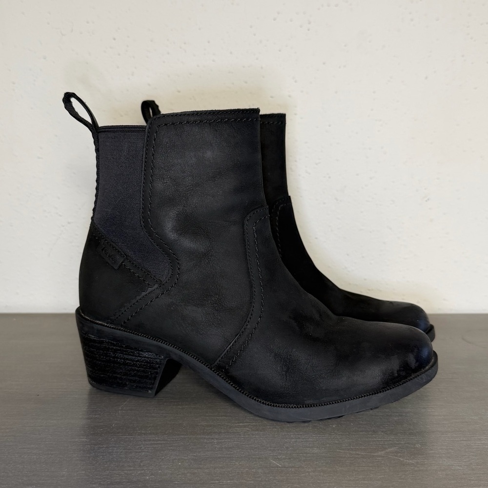 TEVA Anaya Boots Black Leather Mid Chelsea Waterproof Womens SIZE 7
